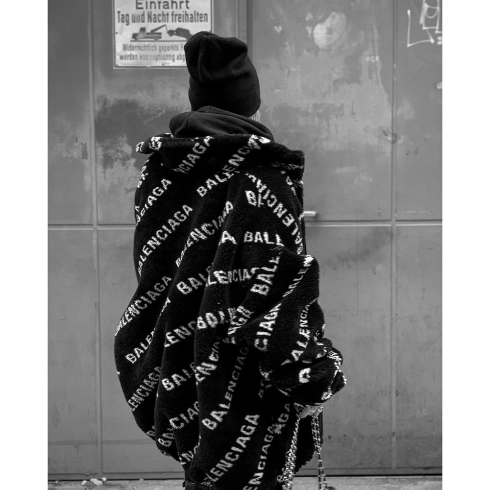 Balenciaga Fleece Jacket Fur Coat Faux Fur Stand Collar Logo Coat 100% Authentic - Picture 13 of 16